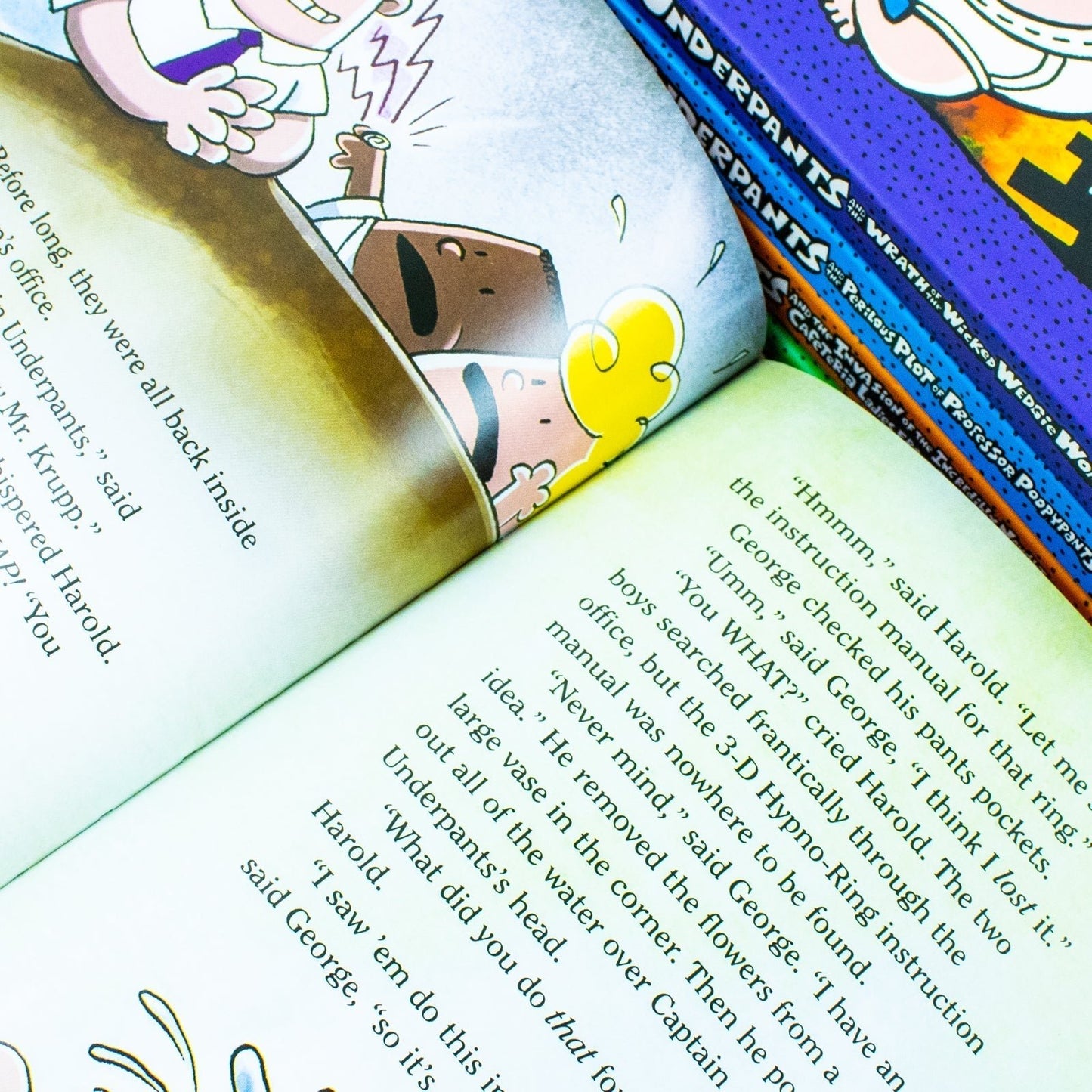 The Captain Underpants Colossal Color 5 Books Collection Set (25½ Anniversary Edition, Attack of the Talking Toilets) - skihosevxThe Captain Underpants Colossal Color 5 Books Collection Set (25½ Anniversary Edition, Attack of the Talking Toilets)Scholastic UKskihosevxskihosevxPLD23808Scholastic UK
